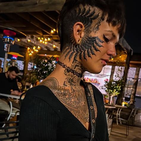 426 Likes, TikTok video from Stefani Marz (@itz.marz_): "Only for aliens 😜 @Koby #knees #alien #alttiktok #tattoo #funnyskits". NOT A THIRST TRAP - kendrick🪼.